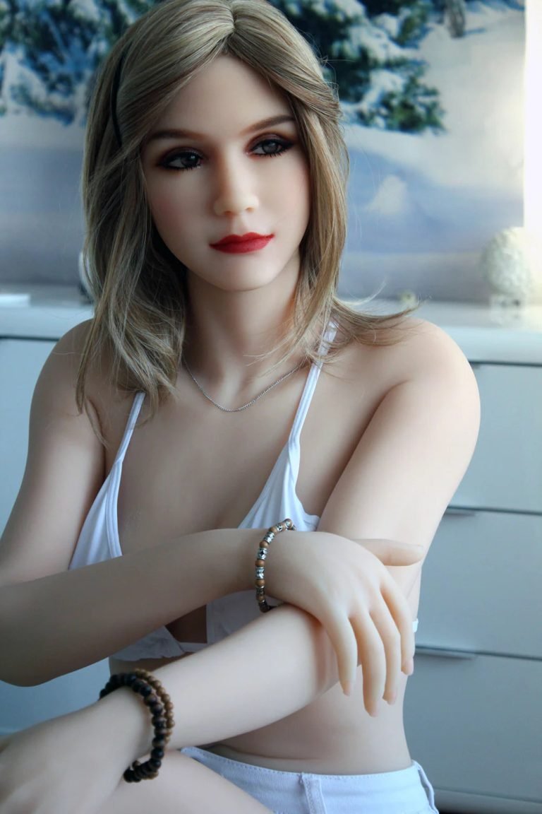 158cm European sex doll B cup silver haired spanish girl-158cm b cup sex doll silver haired spanish girl 5 beautiful real doll